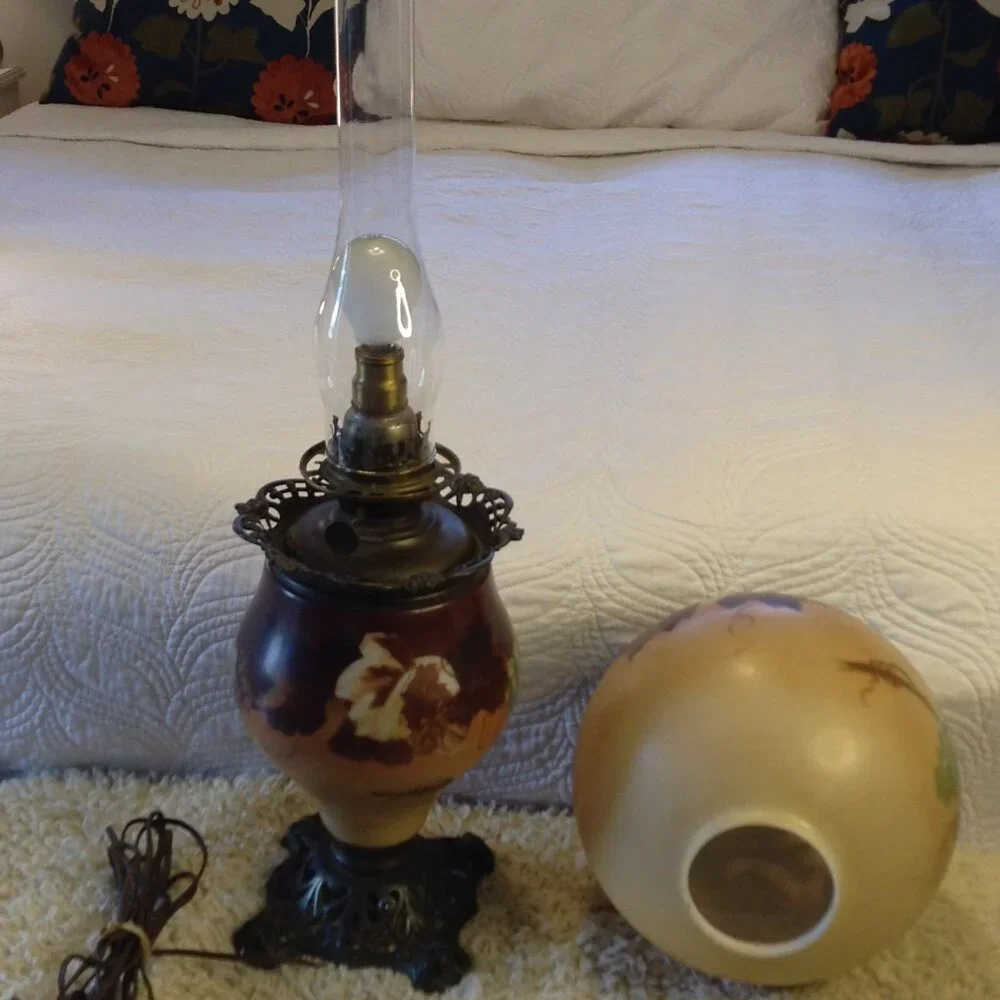VTG Gone with the Wind Parlor Lamp Victorian Hand Painted Oil - Electric convers